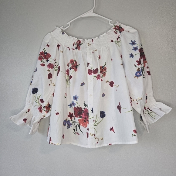 NWT Haute Rogue Floral Off The Shoulder Blouse Size Large - Picture 3 of 7